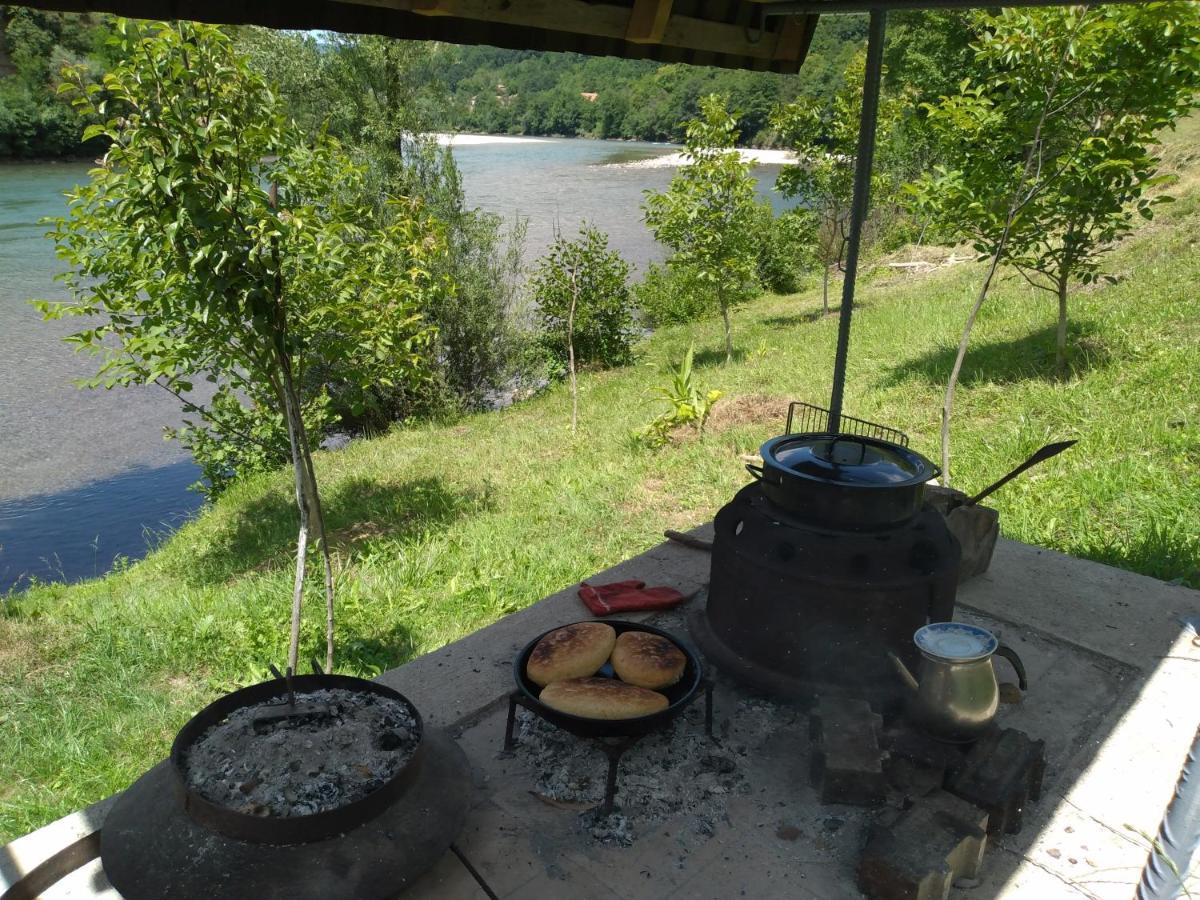 Prenociste Na Drini Foca Bed & Breakfast Dış mekan fotoğraf