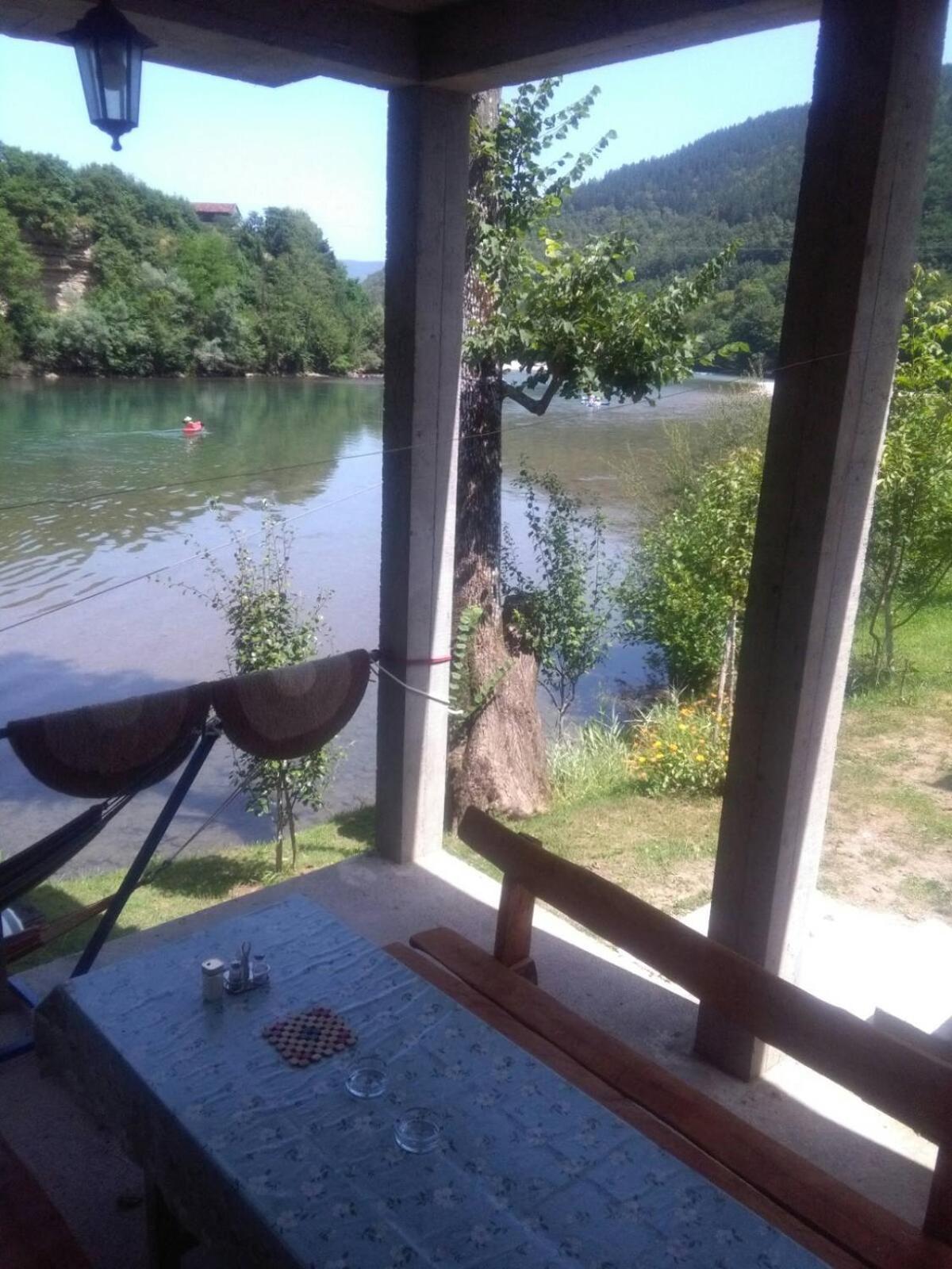 Prenociste Na Drini Foca Bed & Breakfast Dış mekan fotoğraf